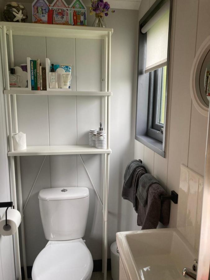 Atlantic Way Shepherd Hut Moville Exterior photo